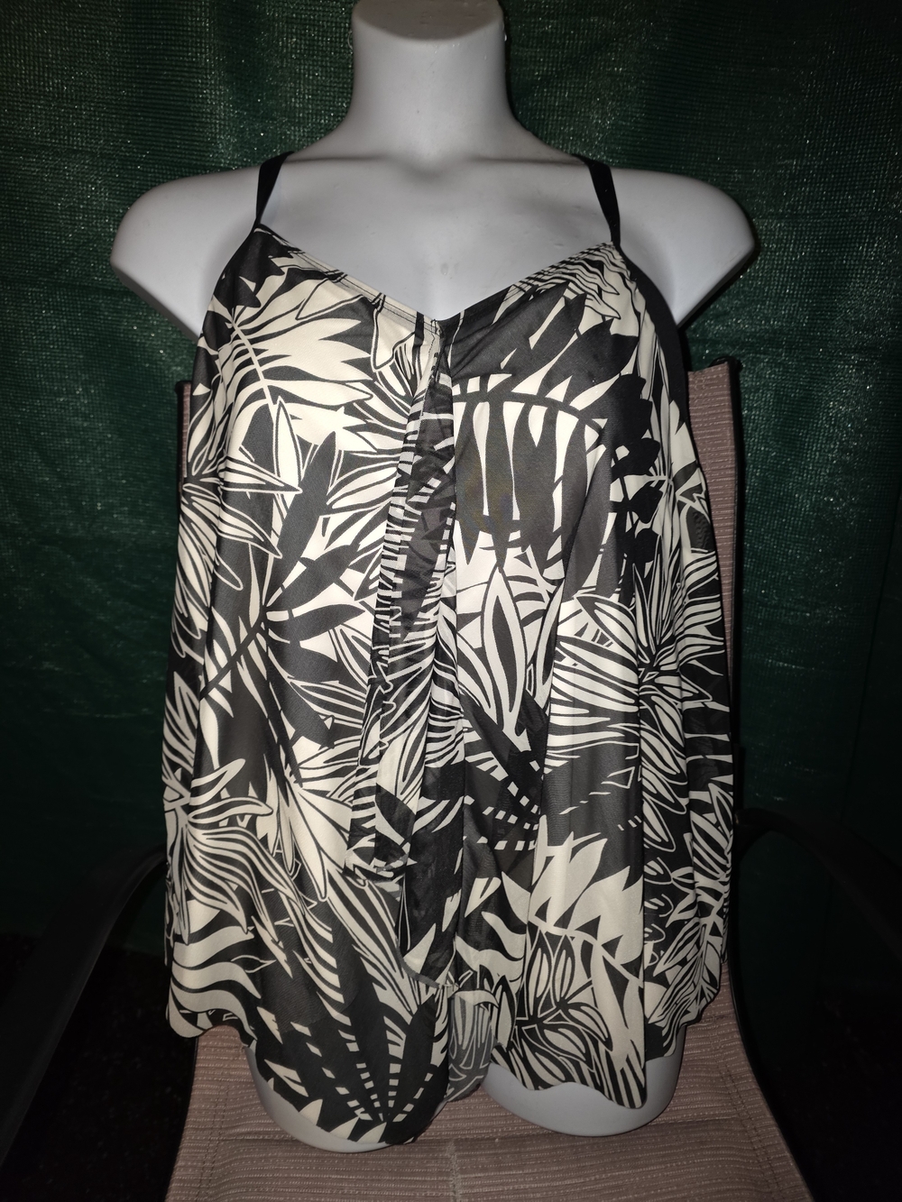 Tropical Plus Size 20 2x  Women's Swimsuit tankini Top